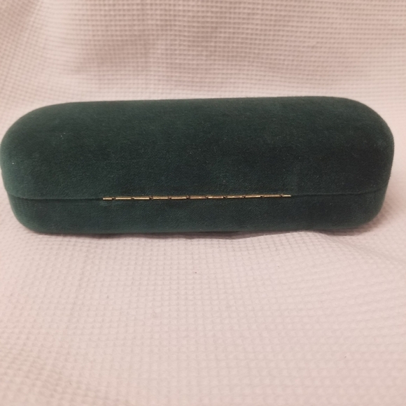 Gucci Green Velour Sunglass Case - Picture 3 of 12